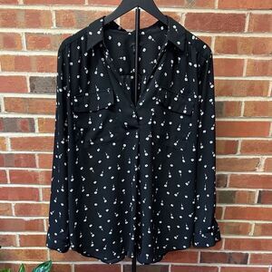 Ann Taylor Black and White Patterned Blouse